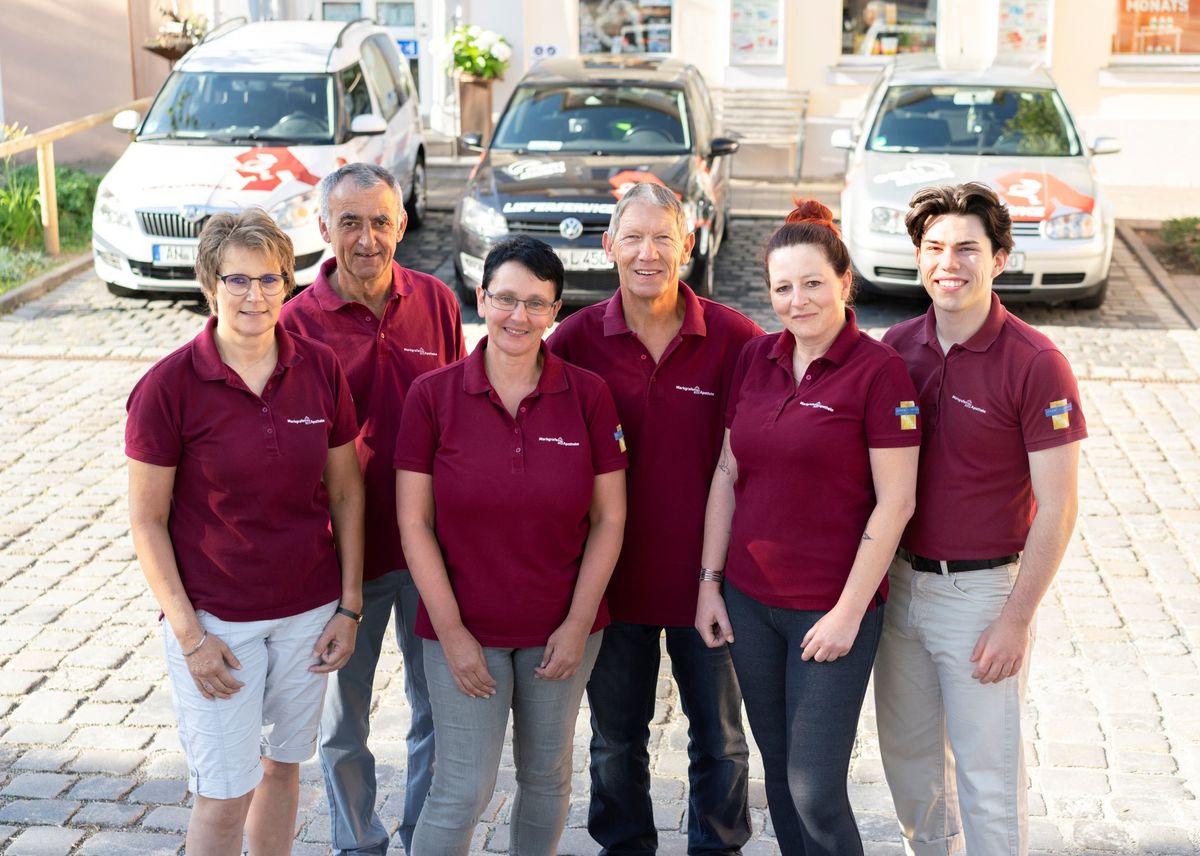 Lieferservice Mitarbeiter der Markgrafen-Apotheke in Ansbach
